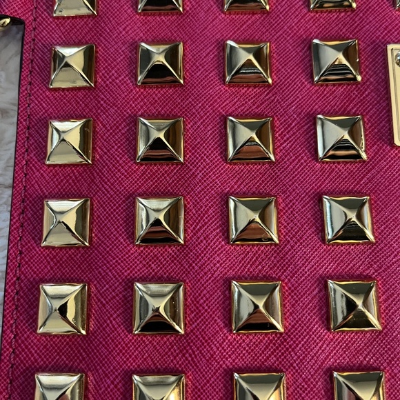 Michael Kors Wristlet - Picture 4 of 16